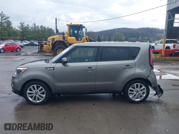 2018 Kia Soul + with VIN KNDJP3A50J7535785, listed as a IAAI auction lot 41933938 with 112,282 mi miles. Bid and sale history available at carsss.com. Image 14.