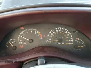 2002 Pontiac Grand Prix GT with VIN 1G2WP12K62F207667, listed as a Copart auction lot 78055364 with 260,484 mi miles and Non Repairable. Bid and sale history available at carsss.com. Image 9.