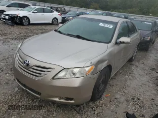 2008 Toyota Camry LE with VIN 4T1BE46KX8U789476, listed as a Copart auction lot 73467534 with 302,704 mi miles and Clean Title. Bid and sale history available at carsss.com. Image 1.