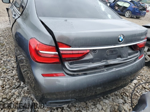 2017 BMW 7 Series 750i with VIN WBA7F0C33HGM22010, listed as a Copart auction lot 45919333 with 0 mi miles. Bid and sale history available at carsss.com. Image 6.