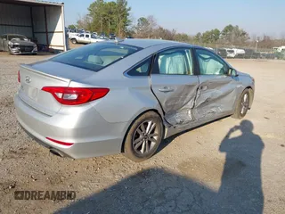 2016 Hyundai Sonata SE with VIN 5NPE24AF4GH352926, listed as a IAAI auction lot 41689726 with 176,187 mi miles and . Bid and sale history available at DreamBid. Image 4.