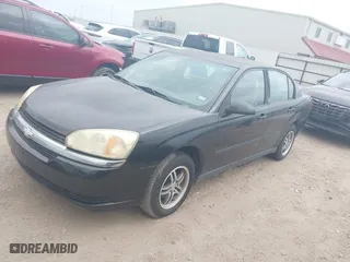 2005 Chevrolet Malibu with VIN 1G1ZS52F05F257303, listed as a IAAI auction lot 42047506 with 204,542 mi miles. Bid and sale history available at carsss.com. Image 2.