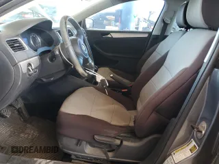 2013 Volkswagen Jetta SE with VIN 3VWBX7AJ2DM288091, listed as a Copart auction lot 44272975 with 148,976 mi miles and Salvage title. Bid and sale history available at DreamBid. Image 7.
