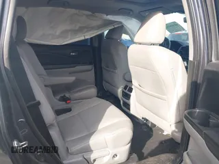 2019 Honda Pilot Touring 7-Passenger with VIN 5FNYF6H67KB018769, listed as a IAAI auction lot 41310452 with 92,499 mi miles. Bid and sale history available at carsss.com. Image 8.