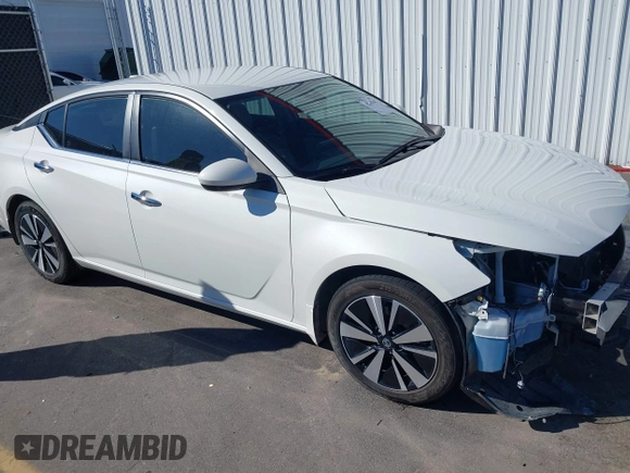 2022 Nissan Altima SV with VIN 1N4BL4DV9NN323850, listed as a IAAI auction lot 41730169 with 88,922 mi miles and . Bid and sale history available at carsss.com. Image 1.