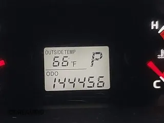 2009 Pontiac Vibe 1SA с VIN 5Y2SP67899Z449012, выставлен на аукционе IAAI как лот 42243359 с пробегом 144 456 миль миль и . История ставок и продаж доступна на DreamBid. Изображение 12.