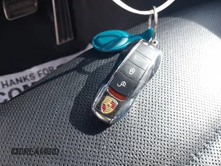 2015 Porsche Panamera 4S z VIN WP0AB2A70FL050779, wystawiony jako IAAI lot #40977292 z przebiegiem 78 574 mil mil oraz . Historia ofert i sprzedaży dostępna na DreamBid. Obrazek 11.