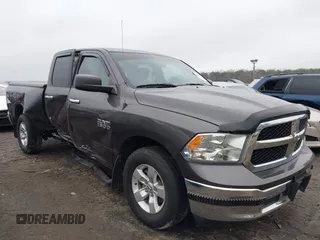 2015 Ram 1500 SLT z VIN 1C6RR6GG9FS512153, wystawiony jako IAAI lot #41475083 z przebiegiem 64 338 mil mil oraz . Historia ofert i sprzedaży dostępna na DreamBid. Obrazek 6.
