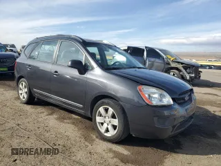 2007 Kia Rondo LX Base with VIN KNAFG525277079813, listed as a Copart auction lot 45020105 with 71,785 mi miles and Salvage Title. Bid and sale history available at carsss.com. Image 4.