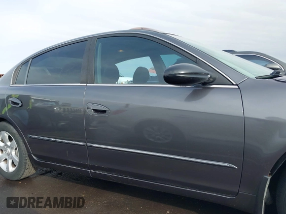 2005 Nissan Altima 3.5 SE with VIN 1N4BL11D75N478987, listed as a IAAI auction lot 41129015 with 123,746 mi miles. Bid and sale history available at carsss.com. Image 14.