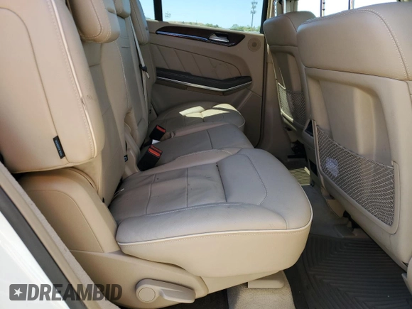 2013 Mercedes-Benz GL 450 z VIN 4JGDF7CE6DA113365, wystawiony jako Copart lot #57681335 z przebiegiem 72 288 mil mil oraz Czysty tytuł • Clean title. Historia ofert i sprzedaży dostępna na DreamBid. Obrazek 11.