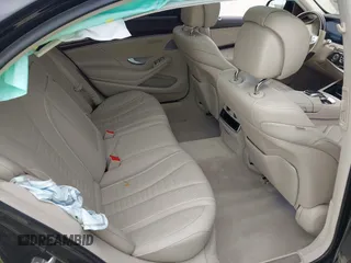 2018 Mercedes-Benz S 560 z VIN WDDUG8DB0JA389005, wystawiony jako IAAI lot #41939490 z przebiegiem 30 611 mil mil oraz . Historia ofert i sprzedaży dostępna na DreamBid. Obrazek 8.