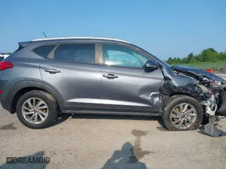 2017 Hyundai Tucson Limited with VIN KM8J3CA26HU343120, listed as a IAAI auction lot 40099821 with 123,084 mi miles. Bid and sale history available at carsss.com. Image 14.