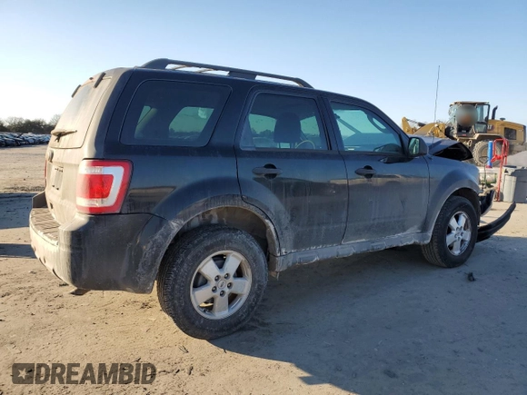 2010 Ford Escape XLS with VIN 1FMCU0C70AKB20439, listed as a Copart auction lot 42294425 with 135,655 mi miles and Clean title. Bid and sale history available at DreamBid. Image 3.