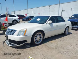 2008 Cadillac DTS 1SC with VIN 1G6KD57Y88U190045, listed as a IAAI auction lot 41994989 with 96,714 mi miles and . Bid and sale history available at carsss.com. Image 2.