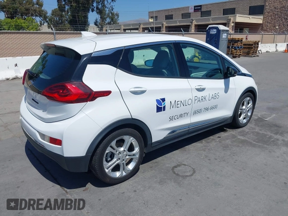 2020 Chevrolet Bolt EV LT with VIN 1G1FY6S01L4117935, listed as a IAAI auction lot 42381674 with 155,989 mi miles and . Bid and sale history available at DreamBid. Image 4.