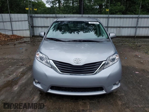 2012 Toyota Sienna LE AAS with VIN 5TDKK3DC8CS224112, listed as a Copart auction lot 59701725 with 200,726 mi miles and Salvage title. Bid and sale history available at DreamBid. Image 5.