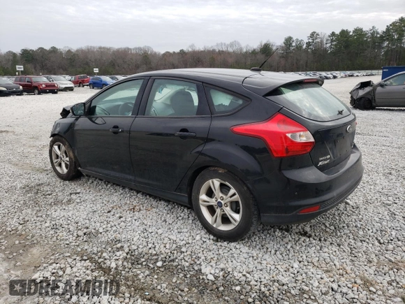 2014 Ford Focus SE with VIN 1FADP3K20EL203091, listed as a Copart auction lot 44680935 with 137,521 mi miles and Salvage Title. Bid and sale history available at carsss.com. Image 2.