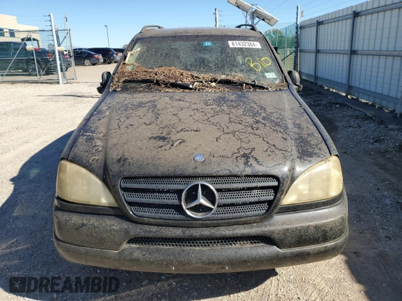 1999 Mercedes-Benz M 320/430/500 z VIN 4JGAB54EXXA123757, wystawiony jako Copart lot #81432384 z przebiegiem 135 174 mil mil oraz Czysty tytuł • Clean title. Historia ofert i sprzedaży dostępna na DreamBid. Obrazek 5.