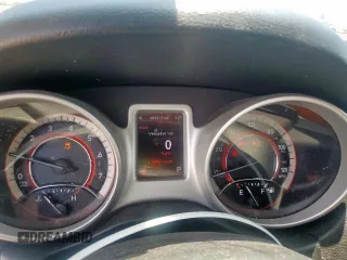 2012 Dodge Journey SXT with VIN 3C4PDCBG1CT134375, listed as a Copart auction lot 61059305 with 165,913 mi miles and Salvage title. Bid and sale history available at DreamBid. Image 9.