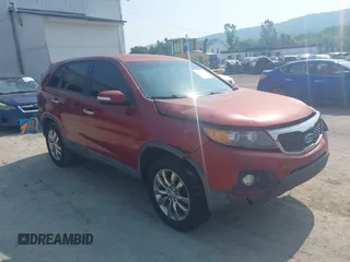 2011 Kia Sorento EX с VIN 5XYKU3A16BG015816, выставлен на аукционе IAAI как лот 42486392 с пробегом 141 493 миль миль и . История ставок и продаж доступна на DreamBid. Изображение 1.