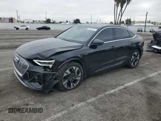 2022 Audi e-tron Sportback Premium Plus z VIN WA12AAGE7NB032155, wystawiony jako Copart lot #56074315 z przebiegiem 34 859 mil mil oraz Szkoda całkowita • Salvage title. Historia ofert i sprzedaży dostępna na DreamBid. Obrazek 1.