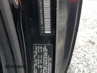2010 Hyundai Accent GS z VIN KMHCM3AC8AU163870, wystawiony jako Copart lot #52119245 z przebiegiem 123 913 mil mil oraz Nie do naprawy • Non repairable. Historia ofert i sprzedaży dostępna na DreamBid. Obrazek 13.