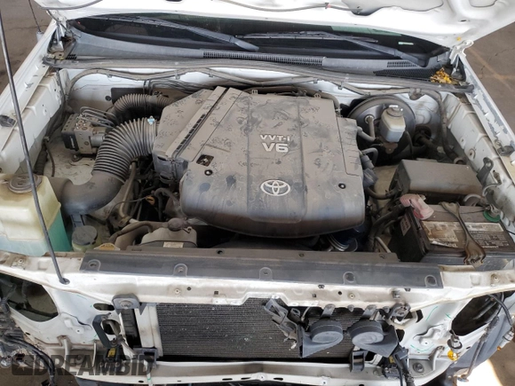 2005 Toyota Tacoma PreRunner with VIN 3TMKU72N15M003377, listed as a Copart auction lot 58870615 with 235,816 mi miles and Salvage title. Bid and sale history available at DreamBid. Image 11.