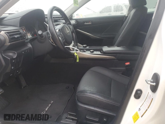 2020 Lexus IS 300 with VIN JTHAA1D20L5105050, listed as a Copart auction lot 71767344 with 31,186 mi miles and Salvage title. Bid and sale history available at DreamBid. Image 7.