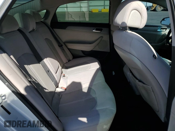 2015 Hyundai Sonata SE z VIN 5NPE24AF7FH002432, wystawiony jako Copart lot #59182285 z przebiegiem 193 754 mil mil oraz Szkoda całkowita • Salvage title. Historia ofert i sprzedaży dostępna na DreamBid. Obrazek 10.