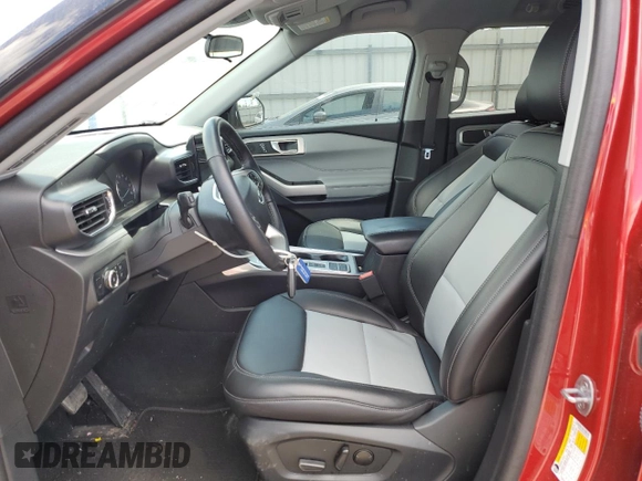2024 Ford Explorer XLT с VIN 1FMSK7DH3RGA54503, выставлен на аукционе Copart как лот 53033795 с пробегом 15 283 миль миль и Списание • Salvage title. История ставок и продаж доступна на DreamBid. Изображение 7.