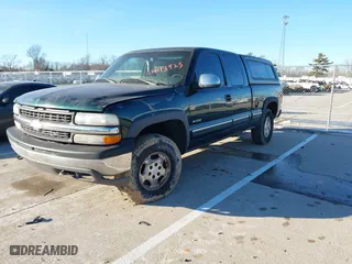 2001 Chevrolet Silverado 1500 LT with VIN 2GCEK19T811310180, listed as a IAAI auction lot 41443925 with 282,444 mi miles. Bid and sale history available at carsss.com. Image 2.