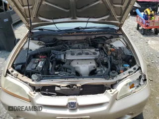 2000 Honda Accord SE with VIN 1HGCG5673YA077673, listed as a Copart auction lot 57555835 with 215,975 mi miles and Non repairable. Bid and sale history available at DreamBid. Image 11.