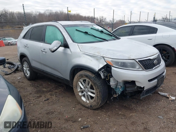 2015 Kia Sorento LX with VIN 5XYKT4A77FG621662, listed as a IAAI auction lot 41883976 with 62,540 mi miles. Bid and sale history available at carsss.com. Image 1.