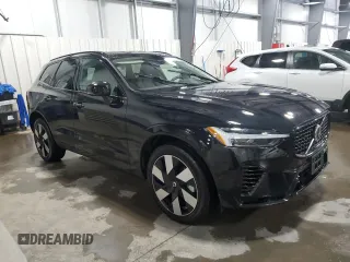 2024 Volvo XC60 Recharge Plug-In Hybrid Plus Dark Theme with VIN YV4H60DL1R1834790, listed as a Copart auction lot 82567094 with 7,835 mi miles and Salvage Title. Bid and sale history available at carsss.com. Image 4.