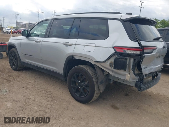 2024 Jeep Grand Cherokee Altitude with VIN 1C4RJKAG0R8532620, listed as a IAAI auction lot 42722926 with 37,556 mi miles and . Bid and sale history available at DreamBid. Image 3.