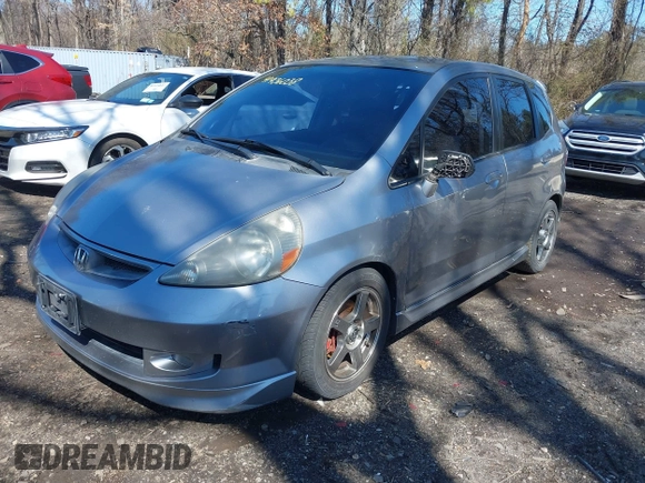 2008 Honda Fit Sport with VIN JHMGD38668S038201, listed as a IAAI auction lot 41936038 with 186,816 mi miles. Bid and sale history available at carsss.com. Image 6.