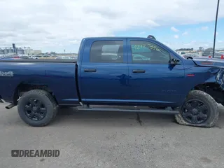 2022 Ram 2500 Tradesman with VIN 3C6UR5CJ5NG131668, listed as a IAAI auction lot 42127596 with 44,015 mi miles and . Bid and sale history available at DreamBid. Image 13.