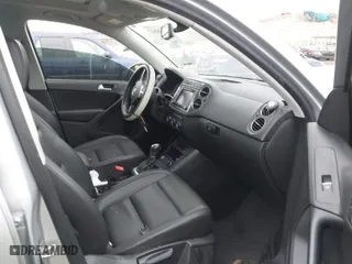 2017 Volkswagen Tiguan Wolfsburg Edition with VIN WVGSV7AX8HK031345, listed as a IAAI auction lot 41348567 with 130,313 mi miles. Bid and sale history available at carsss.com. Image 5.