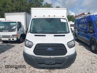 2019 Ford Transit z VIN 1FDBF8ZM6KKA67975, wystawiony jako IAAI lot #42294894 z przebiegiem 108 670 mil mil oraz . Historia ofert i sprzedaży dostępna na DreamBid. Obrazek 12.