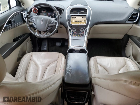 2016 Lincoln MKX Select z VIN 2LMTJ6KR6GBL84027, wystawiony jako Copart lot #54084425 z przebiegiem 122 304 mil mil oraz Szkoda całkowita • Salvage title. Historia ofert i sprzedaży dostępna na DreamBid. Obrazek 8.