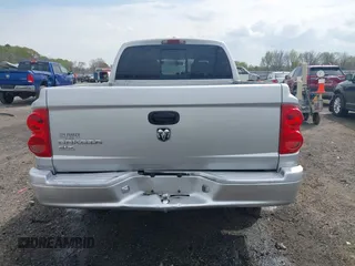 2007 Dodge Dakota SLT with VIN 1D7HE48KX7S122712, listed as a IAAI auction lot 41888864 with 114,384 mi miles and . Bid and sale history available at carsss.com. Image 16.