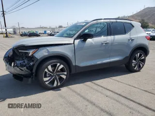 2025 Volvo XC40 Ultimate Dark Theme with VIN YV4L12UM5S2465655, listed as a Copart auction lot 59805355 with 5,621 mi miles and Salvage title. Bid and sale history available at DreamBid. Image 1.