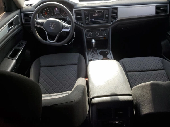 2021 Volkswagen Atlas S z VIN 1V2AP2CA8MC507778, wystawiony jako Copart lot #72031784 z przebiegiem 62 729 mil mil oraz Czysty tytuł • Clean title. Historia ofert i sprzedaży dostępna na DreamBid. Obrazek 8.