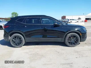 2020 Chevrolet Blazer LT z VIN 3GNKBBRA3LS596803, wystawiony jako IAAI lot #42060918 z przebiegiem 59 253 mil mil oraz . Historia ofert i sprzedaży dostępna na DreamBid. Obrazek 13.