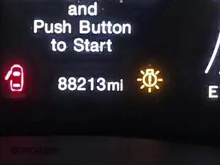 2020 Jeep Renegade Latitude z VIN ZACNJABB0LPL09308, wystawiony jako IAAI lot #41918498 z przebiegiem 88 213 mil mil oraz . Historia ofert i sprzedaży dostępna na DreamBid. Obrazek 16.