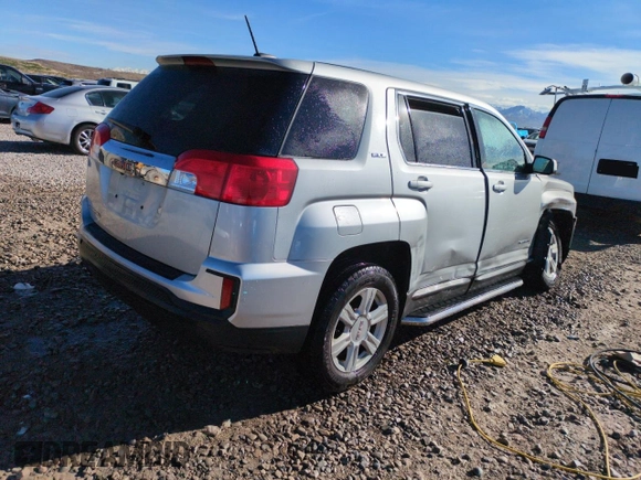 2016 GMC Terrain SLE with VIN 2GKALMEK0G6124126, listed as a Copart auction lot 49922645 with 111,311 mi miles and Salvage Title. Bid and sale history available at DreamBid. Image 3.
