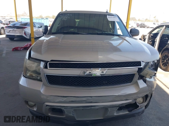 2007 Chevrolet Tahoe LS z VIN 1GNFC13C17R293787, wystawiony jako IAAI lot #42517818 z przebiegiem 293 307 mil mil oraz . Historia ofert i sprzedaży dostępna na DreamBid. Obrazek 12.
