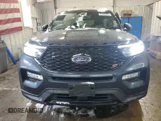 2024 Ford Explorer ST with VIN 1FM5K8GC1RGA38643, listed as a Copart auction lot 42594855 with 9,093 mi miles and Salvage Title. Bid and sale history available at carsss.com. Image 5.