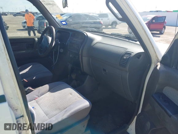 1998 Isuzu Trooper S with VIN JACDJ58X0W7913434, listed as a IAAI auction lot 41690061 with 208,306 mi miles and . Bid and sale history available at DreamBid. Image 5.